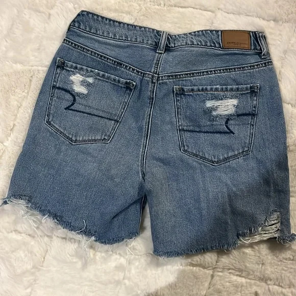American Eagle distressed denim shorts - Picture 4 of 4